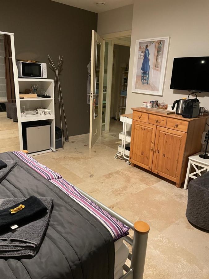 B&B Maison Saint Tropez Ейндховен Екстериор снимка