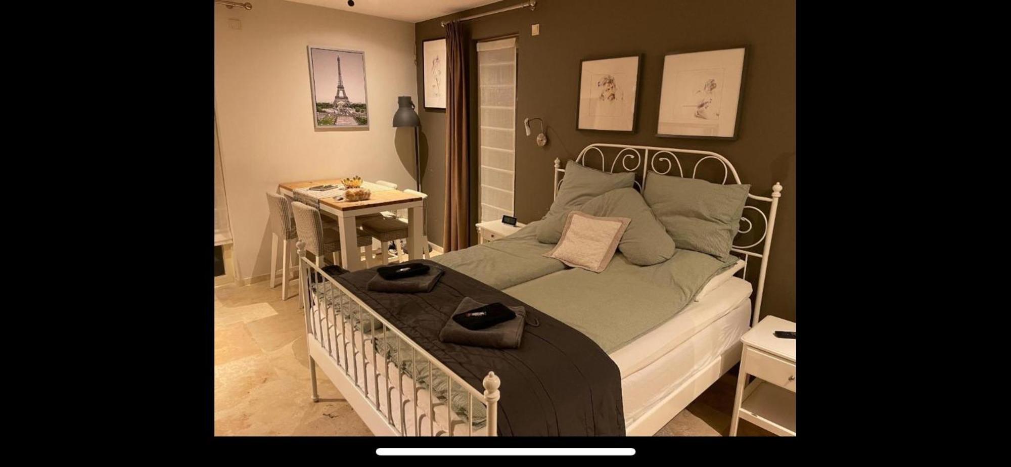 B&B Maison Saint Tropez Ейндховен Стая снимка