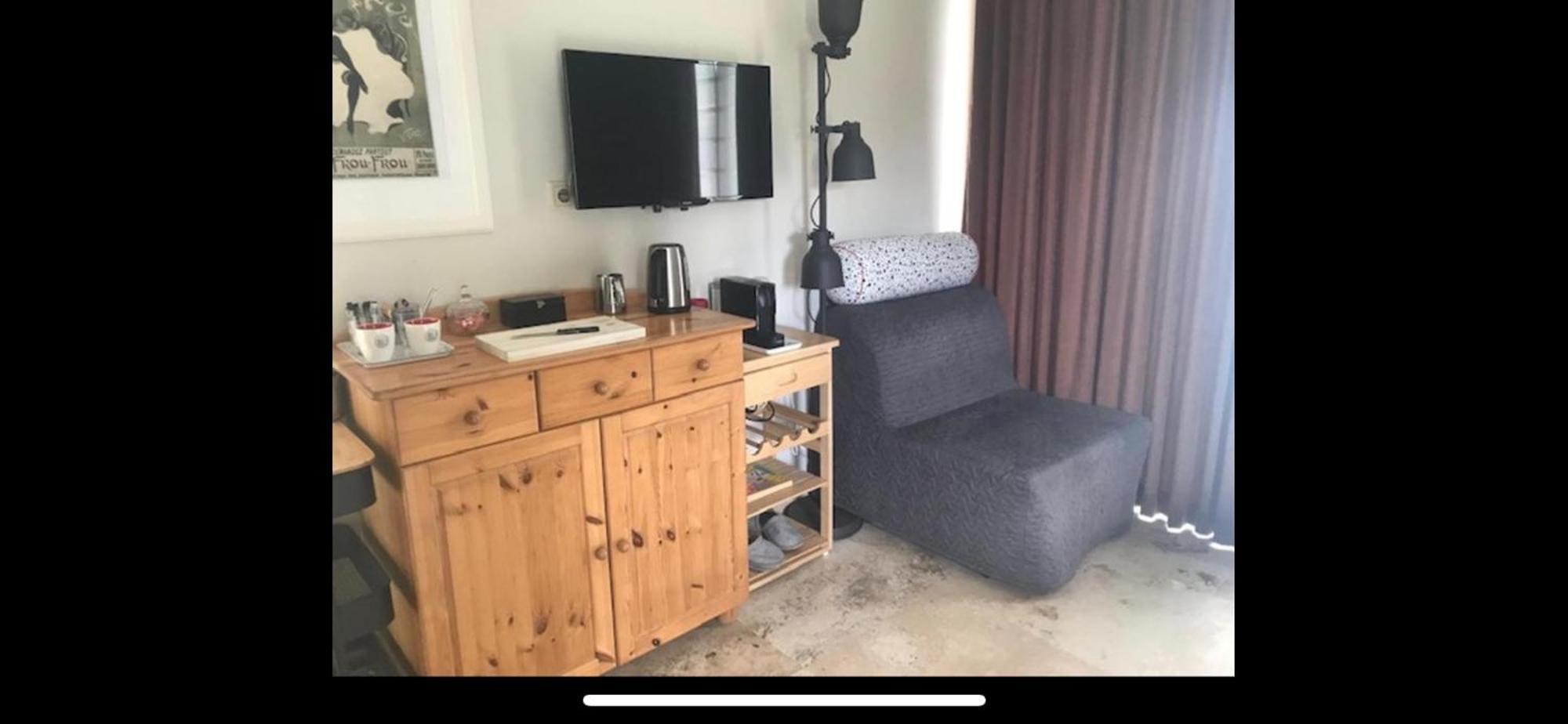 B&B Maison Saint Tropez Ейндховен Стая снимка