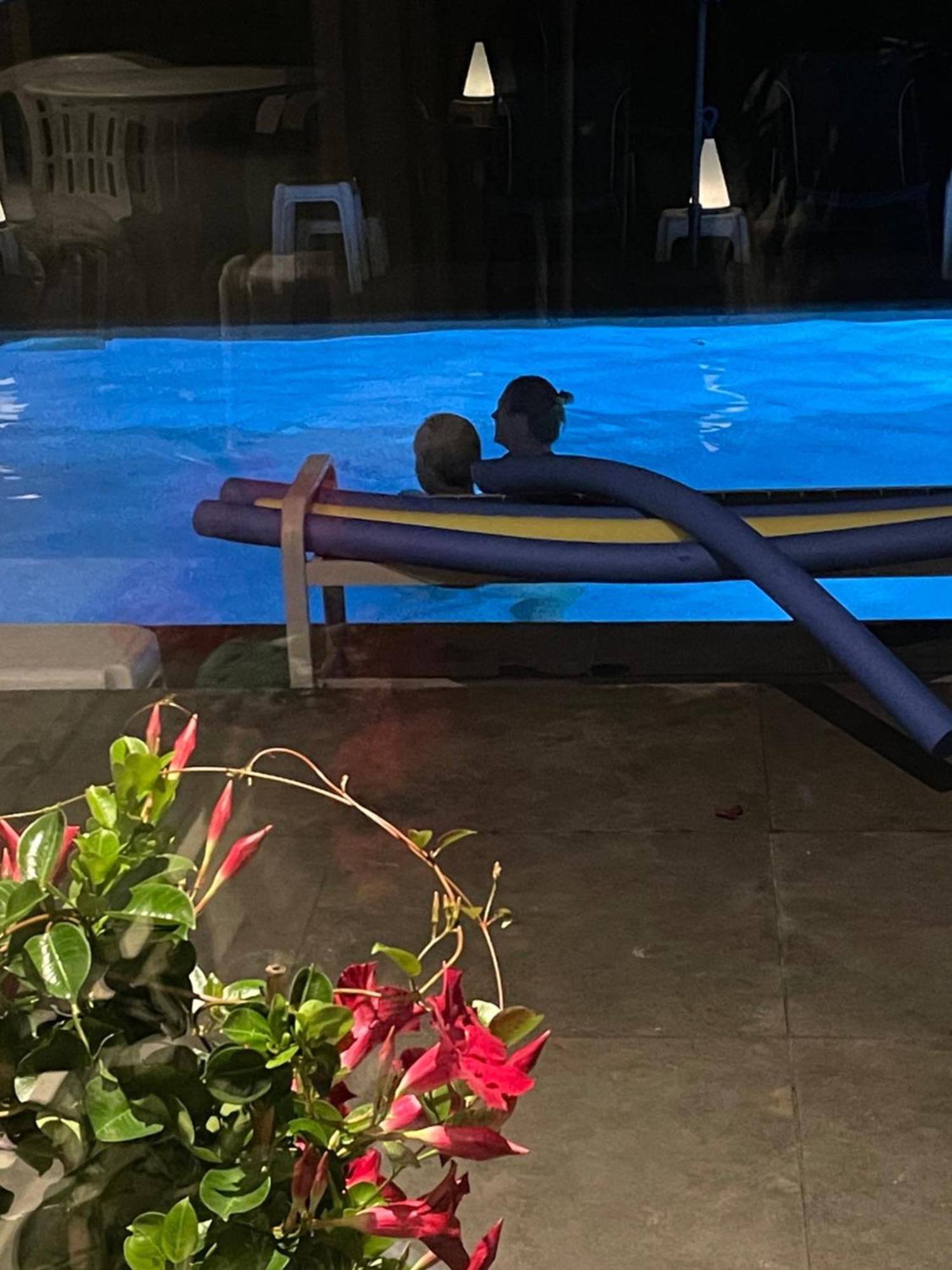 B&B Maison Saint Tropez Ейндховен Екстериор снимка