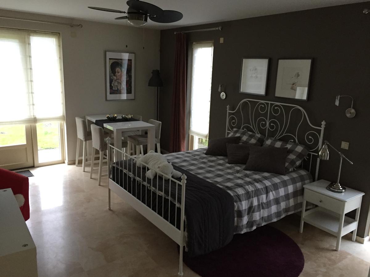 B&B Maison Saint Tropez Ейндховен Екстериор снимка