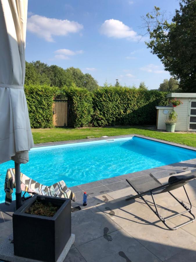B&B Maison Saint Tropez Ейндховен Екстериор снимка